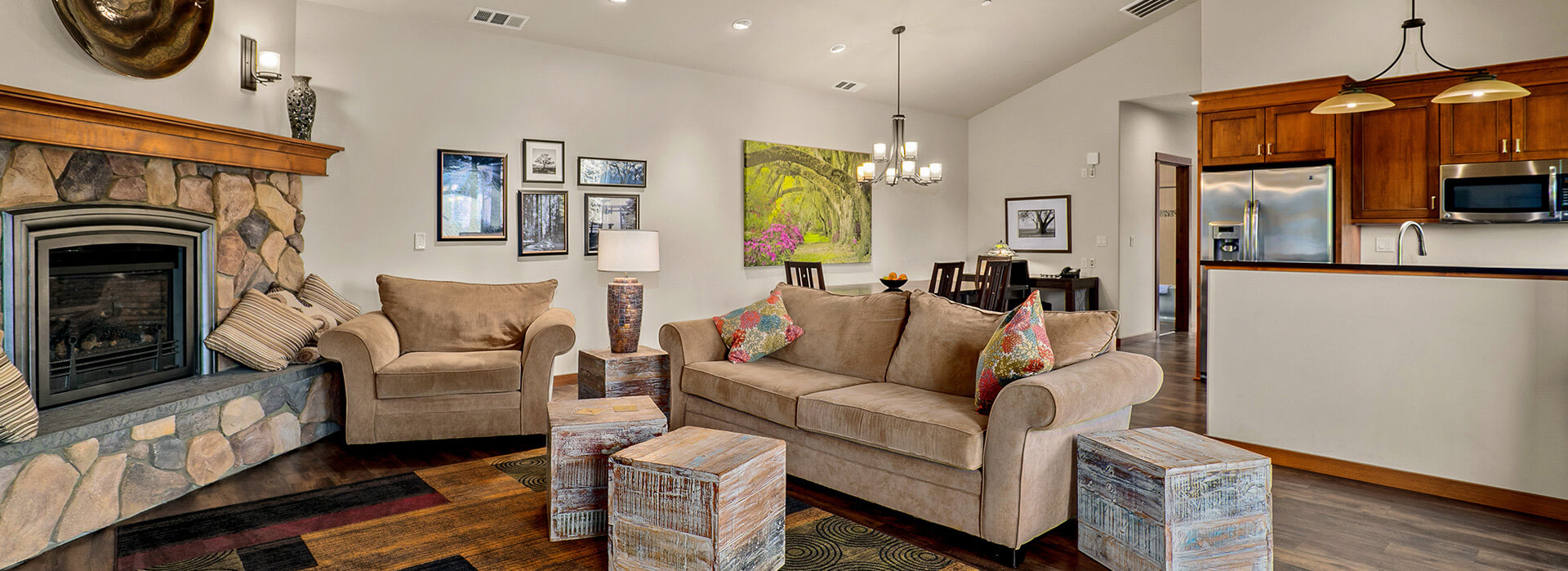 Redwood Hyperion Apartments airbnb Grants Pass, OR