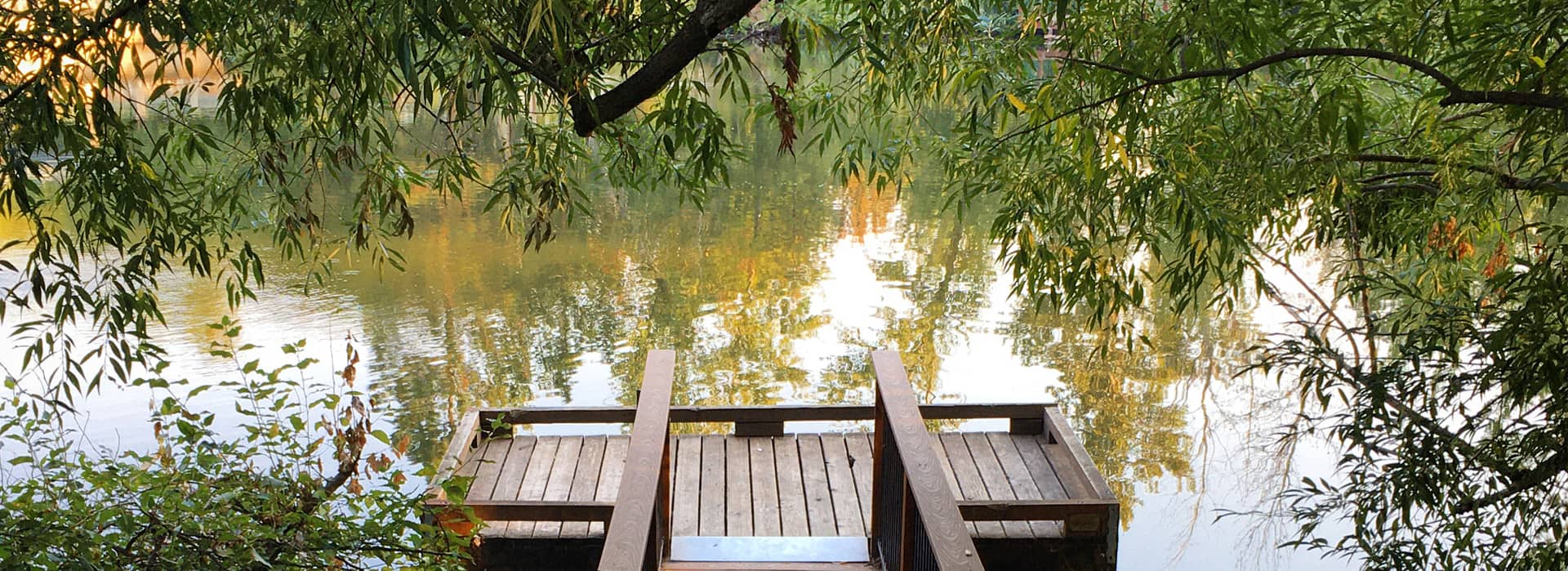A photo of a pier in Reinhart Park, Grants Pass, OR